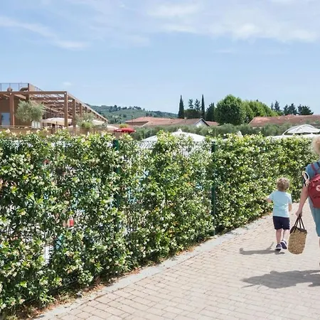 Hu In Town אתר קמפינג פירנצה