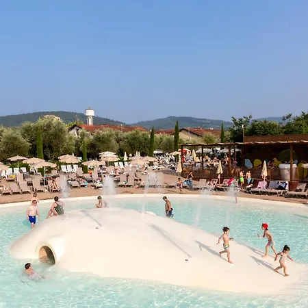 Hu In Town אתר קמפינג פירנצה