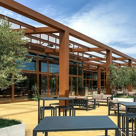 Hu In Town פירנצה