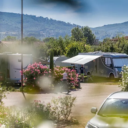Campsite Hu In Town 2*